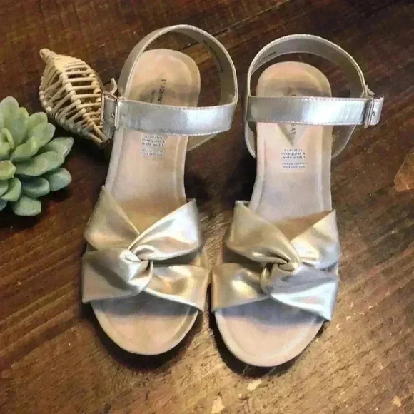 St. John’s Bay | Cork Wedge Gold Metallic Sandals - Picture 1 of 6